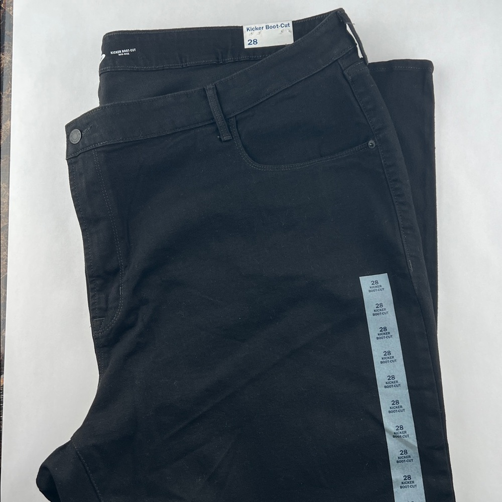 Old Navy Boot-Cut Jeans — Size 4X (Waist 28)
Classic black
